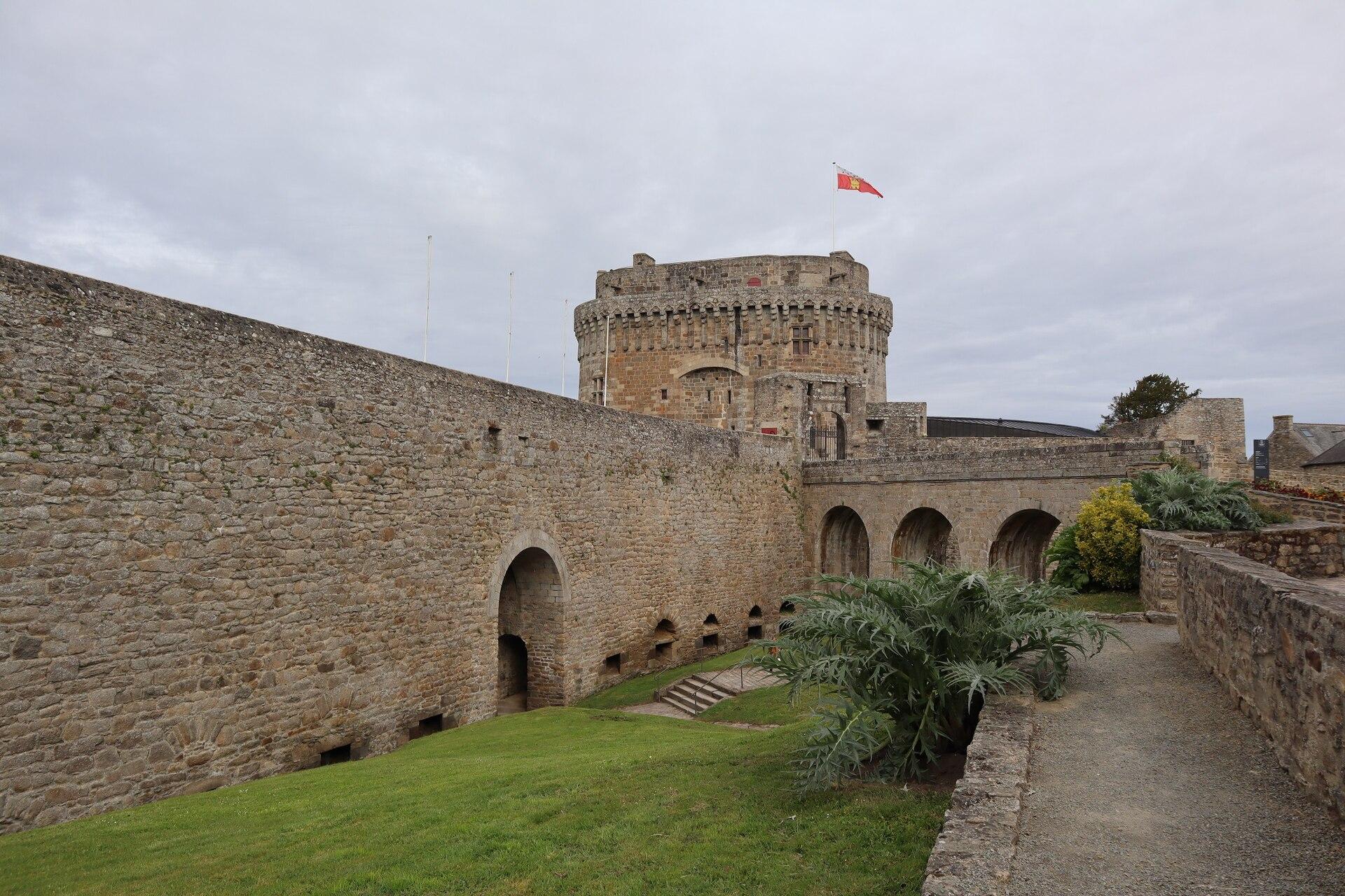 Château de Dinan, photo 2