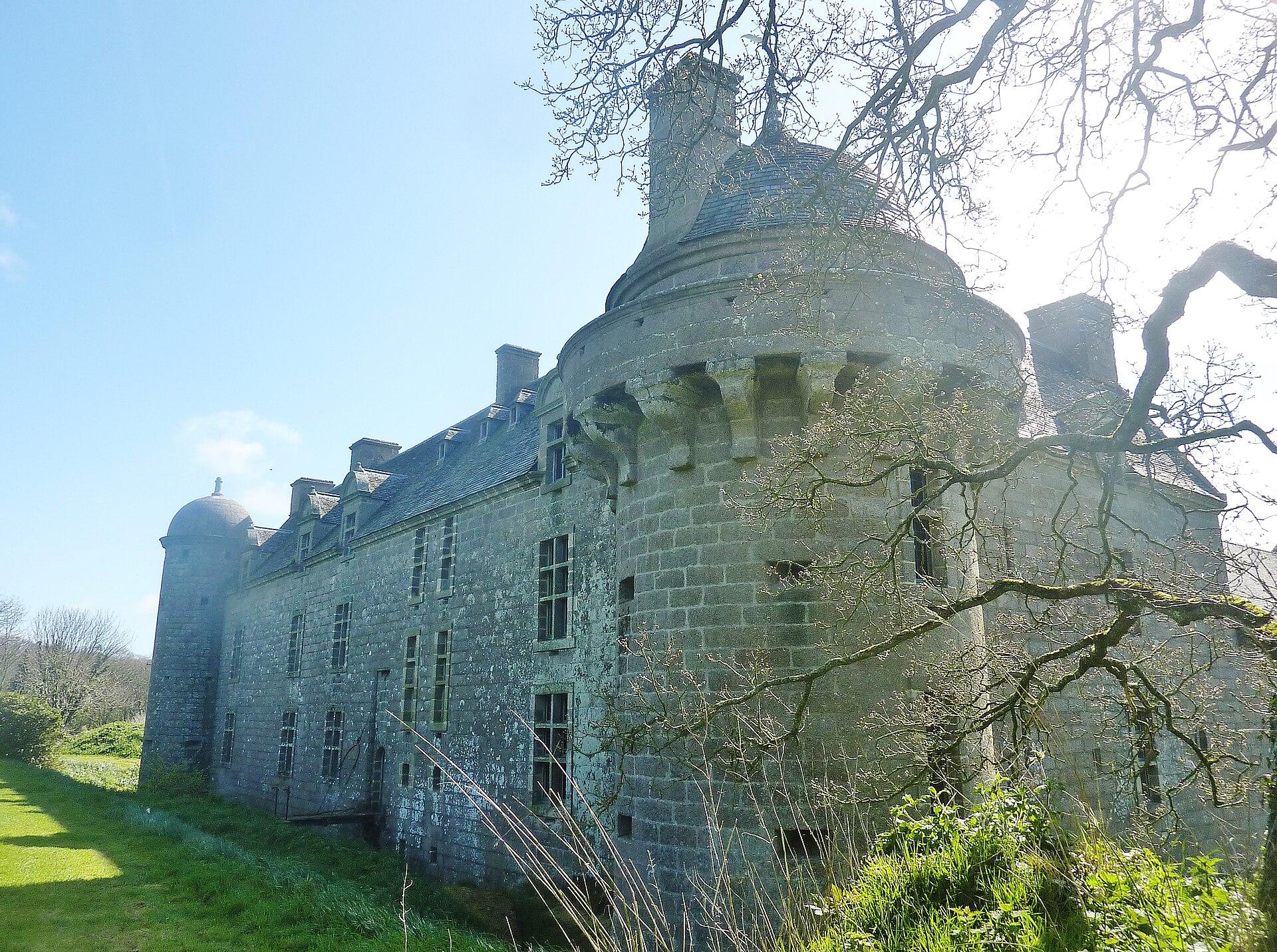 Château de Kergroadez, photo 4