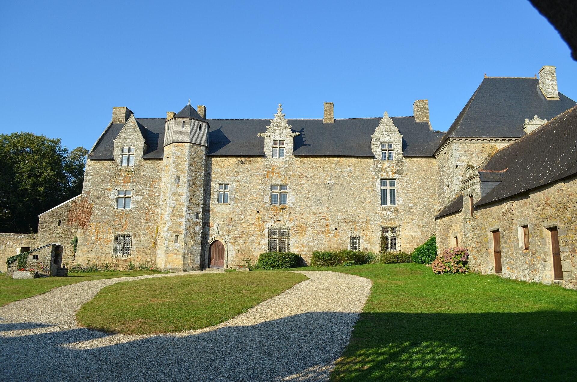Manoir fortifié du Plessis-Josso, photo 3