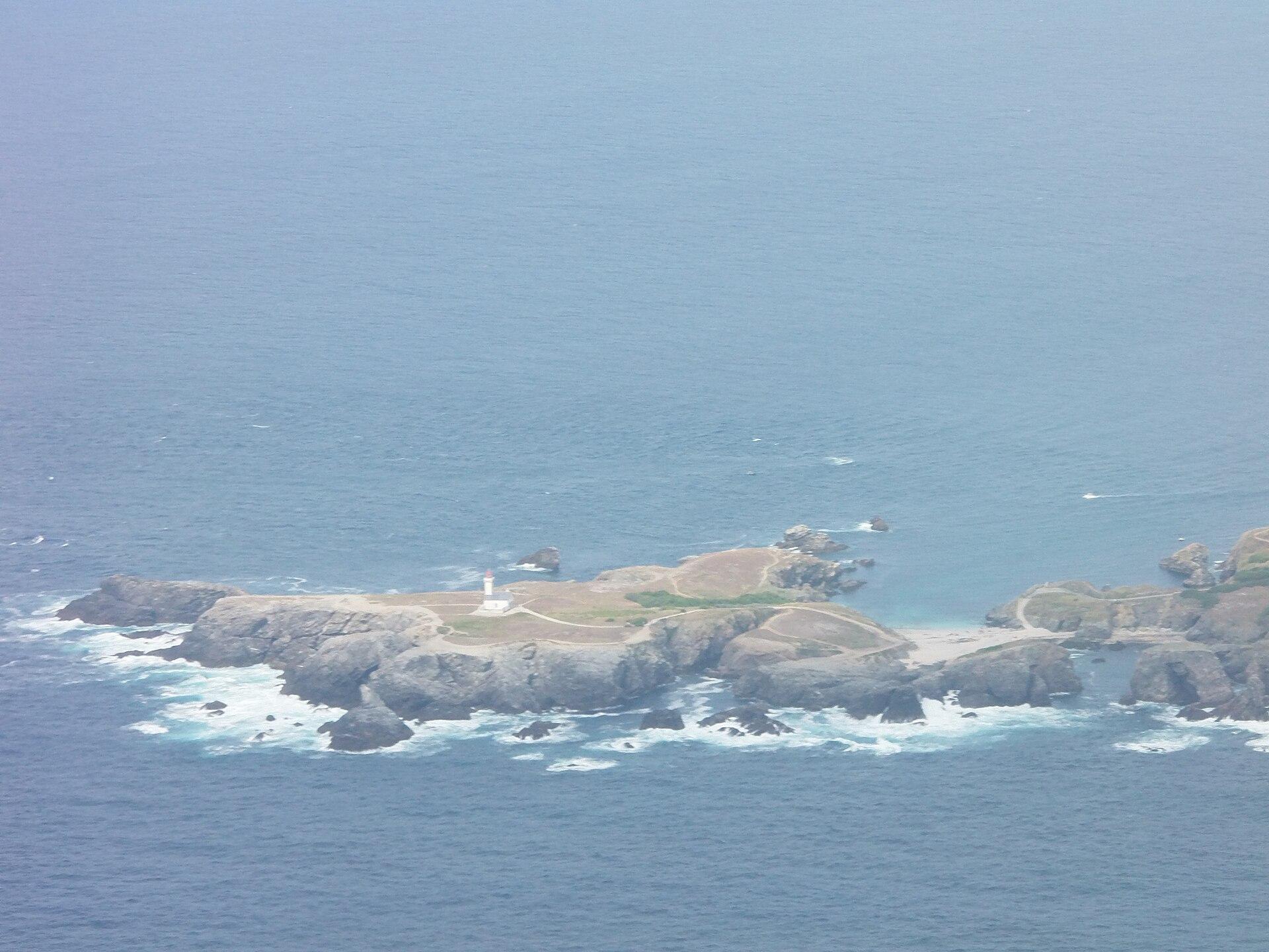 Phare des Poulains, photo 2
