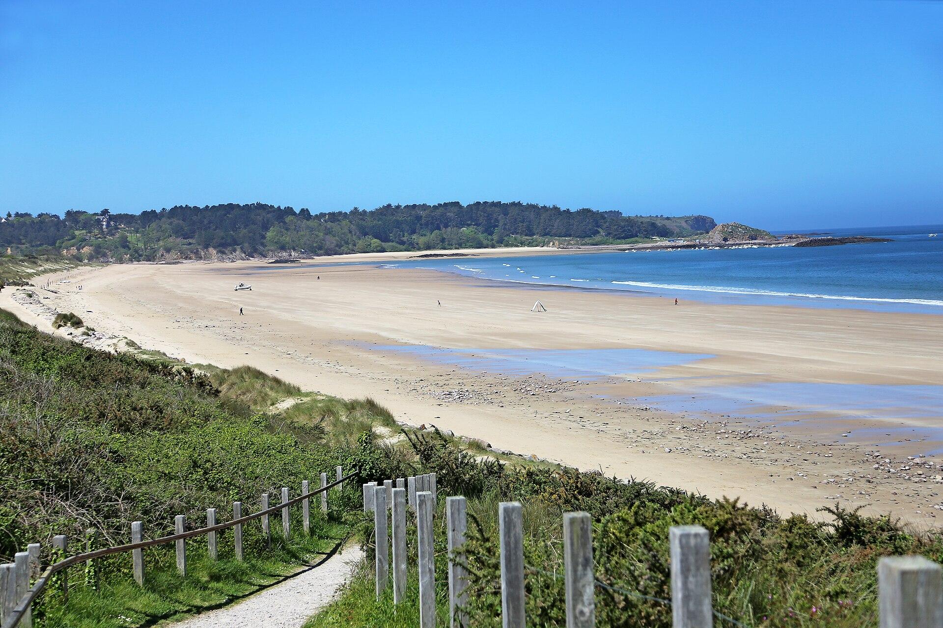 Plage de Sables-d’Or-les-Pins / Grève du Minieu