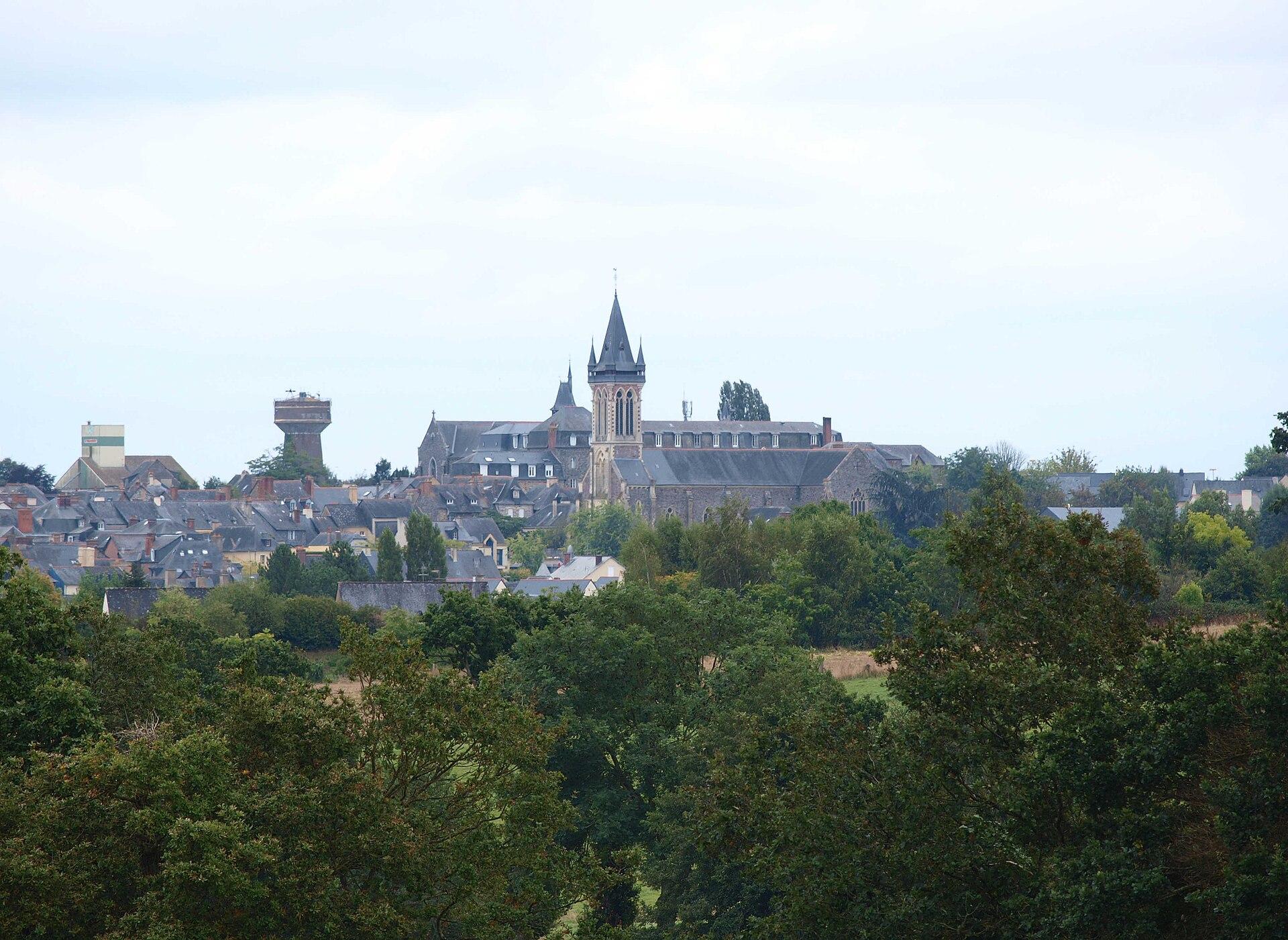 Châteaugiron, photo 3